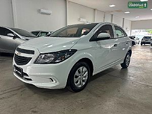 Onix Hatch Ls 1.0 Mecânico Flex 2014/2015 em Cuiabá - MT
