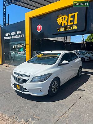 Onix Joy Hatch 1.0 Mecânico Flex 2018/2019 em Várzea Grande - MT