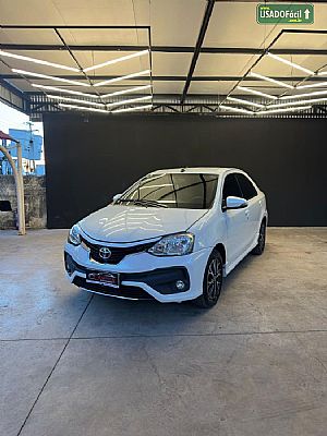 Etios Sedan Platinum 1.5 Automático Flex 2017/2018 em Cuiabá - MT
