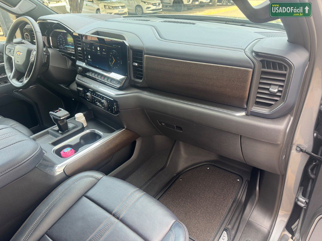 CHEVROLET/GM Silverado High Country 5.3 V8 AWD Automático 2024/2025 — foto 19 de 31