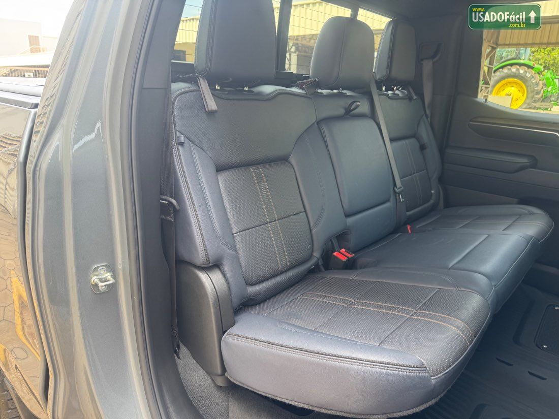 CHEVROLET/GM Silverado High Country 5.3 V8 AWD Automático 2024/2025 — foto 4 de 31