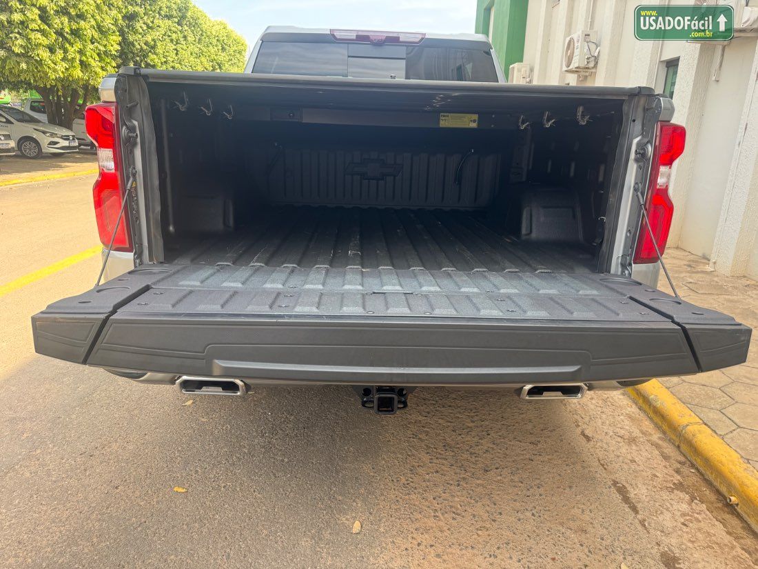 CHEVROLET/GM Silverado High Country 5.3 V8 AWD Automático 2024/2025 — foto 6 de 31