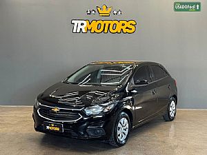 Onix Hatch Lt 1.0 Mecânico Flex 2016/2017 em Primavera do Leste - MT