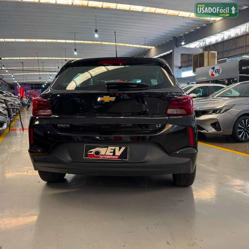CHEVROLET/GM Onix Hatch LT 1.0 Mecânico Flex 2022/2023 — foto 10 de 16