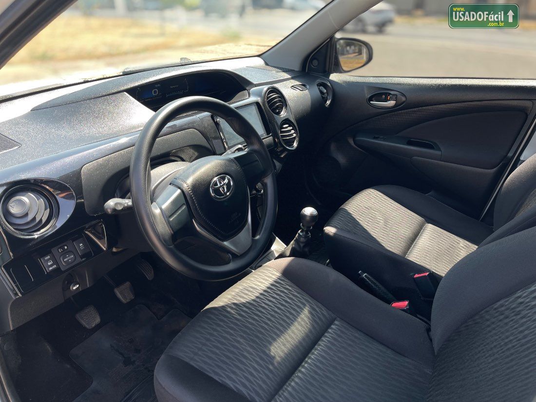 Toyota Etios Hatch X 1.3 Mecânico Flex 2018/2019 — foto 7 de 11