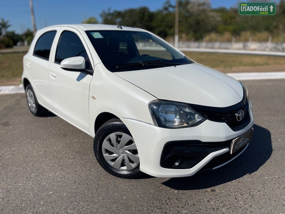 Toyota Etios Hatch X 1.3 Mecânico Flex