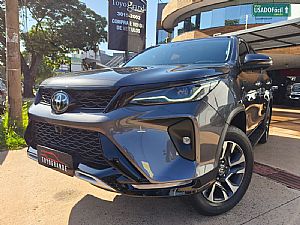 Hilux Sw4 Srx Platinum 2.8 4x4 Turbo Automático Diesel 7 Lugares 2024/2024 em Campo Grande - MS