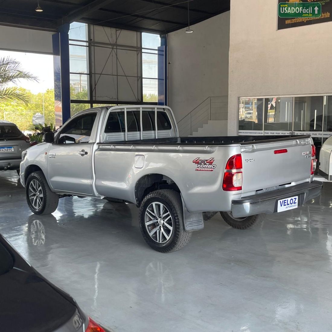 Toyota Hilux CS D4-D 3.0 4x4 TDI Mecânico Diesel 2012/2013 — foto 4 de 8