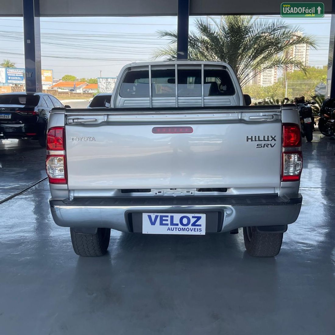 Toyota Hilux CS D4-D 3.0 4x4 TDI Mecânico Diesel 2012/2013 — foto 5 de 8