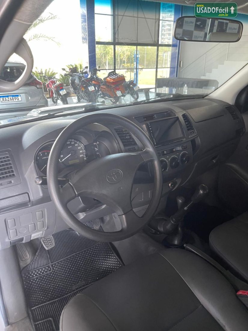 Toyota Hilux CS D4-D 3.0 4x4 TDI Mecânico Diesel 2012/2013 — foto 7 de 8