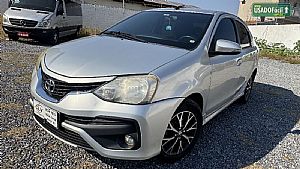 Etios Sedan Platinum 1.5 Automático Flex 2017/2018 em Cuiabá - MT