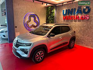 Kwid Outsider 1.0 Mecânico Flex 2023/2024 em Campo Verde - MT