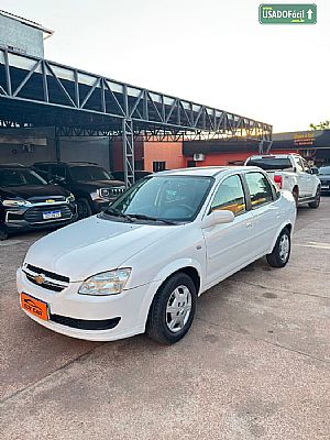 Corsa Sedan Classic Life 2013/2014 em Várzea Grande - MT
