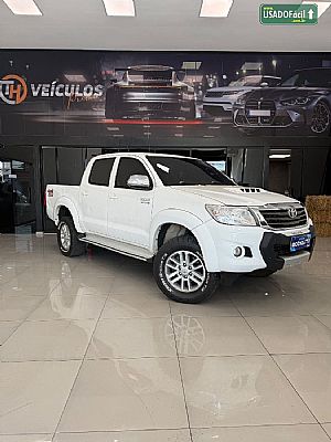 Hilux Srv Cd D4-d 4x4 Tdi Mecânico 2014/2015 em Cuiabá - MT