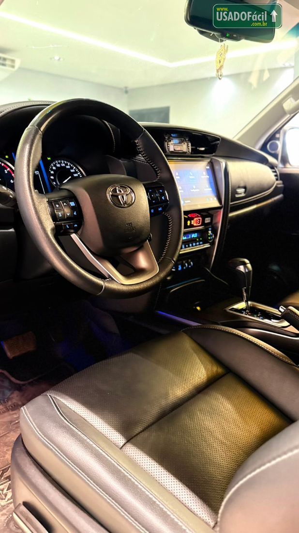 Toyota Hilux SW4 SRX Platinum 2.8 4x4 Turbo Automático Diesel 2024/2025 — foto 8 de 13