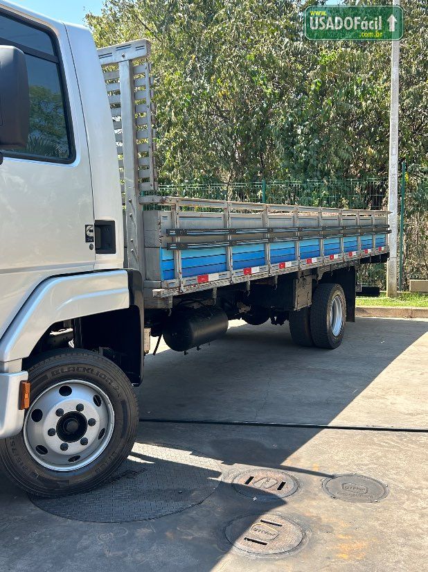 FORD Cargo 815 S Turbo 2P Diesel 2011/2012 — foto 2 de 28