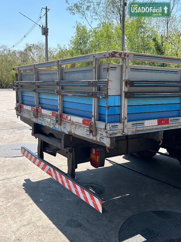 FORD Cargo 815 S Turbo 2P Diesel 2011/2012 — foto 11 de 28