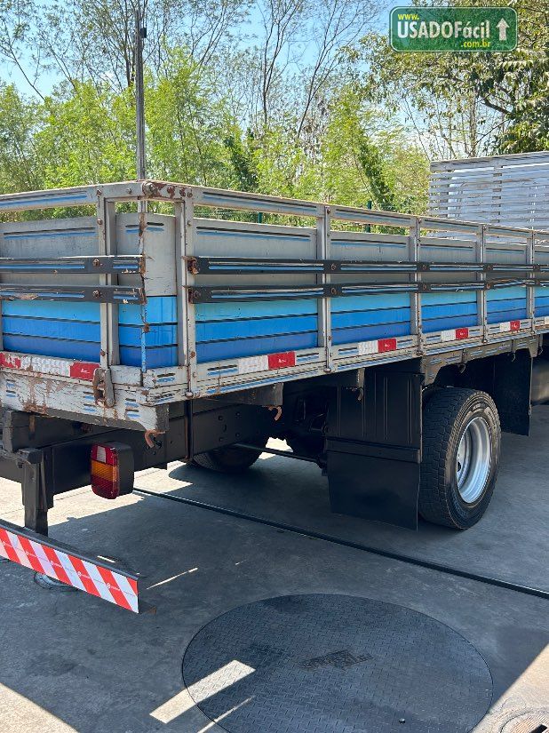 FORD Cargo 815 S Turbo 2P Diesel 2011/2012 — foto 12 de 28
