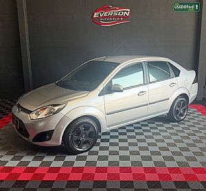 Fiesta Sedan 1.6 Flex 2014/2014 em Cuiabá - MT