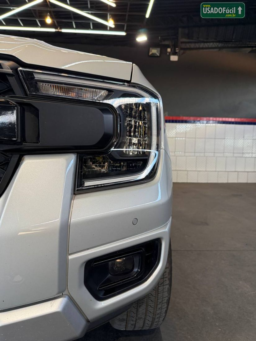 Ford Ranger Limited+ CD 3.0 V6 4x4 Turbo Automático Diesel 2025/2026 — foto 4 de 11