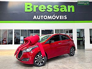 Hb20 Hatch R Spec 1.6 Mecânico Flex 2016/2017 em Cuiabá - MT