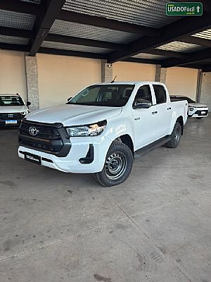 Hilux Cd 2.8 4x4 Mecânico Diesel 2023/2023 em Cuiabá - MT