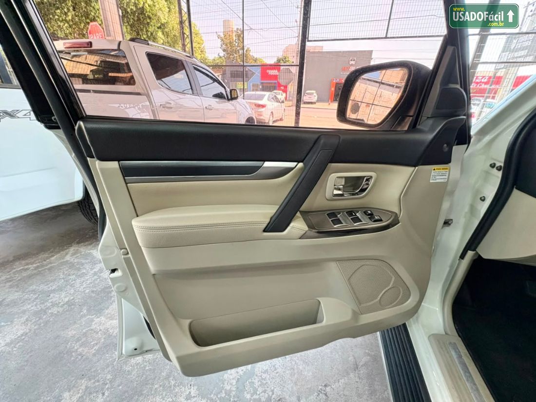 Mitsubishi Pajero HPE Full 3.2 4x4 Turbo Intercooler Automático Diesel 2016/2017 — foto 7 de 16