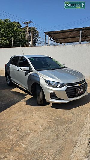Onix Hatch Lt 1.0 Mecânico Flex 2022/2023 em Várzea Grande - MT
