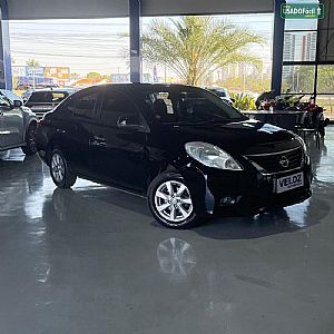 Versa Sl 1.6 Mecânico Flex Fuel 2012/2013 em Cuiabá - MT
