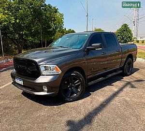 Ram 1500 Limited Cd 5.7 4x4 Automático 2022/2022 em Primavera do Leste - MT