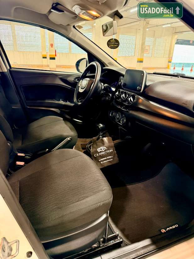 Fiat Cronos Drive 1.3 Mecânico Flex 2023/2023 — foto 9 de 14