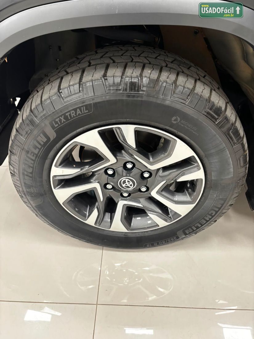 Toyota Hilux SW4 SRX Platinum 2.8 4x4 Turbo Automático Diesel 2023/2024 — foto 13 de 24