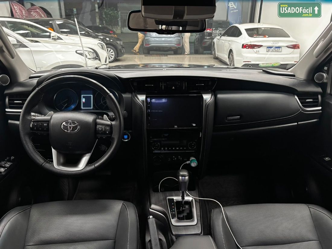 Toyota Hilux SW4 SRX Platinum 2.8 4x4 Turbo Automático Diesel 2023/2024 — foto 20 de 24