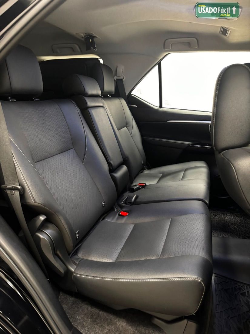 Toyota Hilux SW4 SRX Platinum 2.8 4x4 Turbo Automático Diesel 2023/2024 — foto 24 de 24