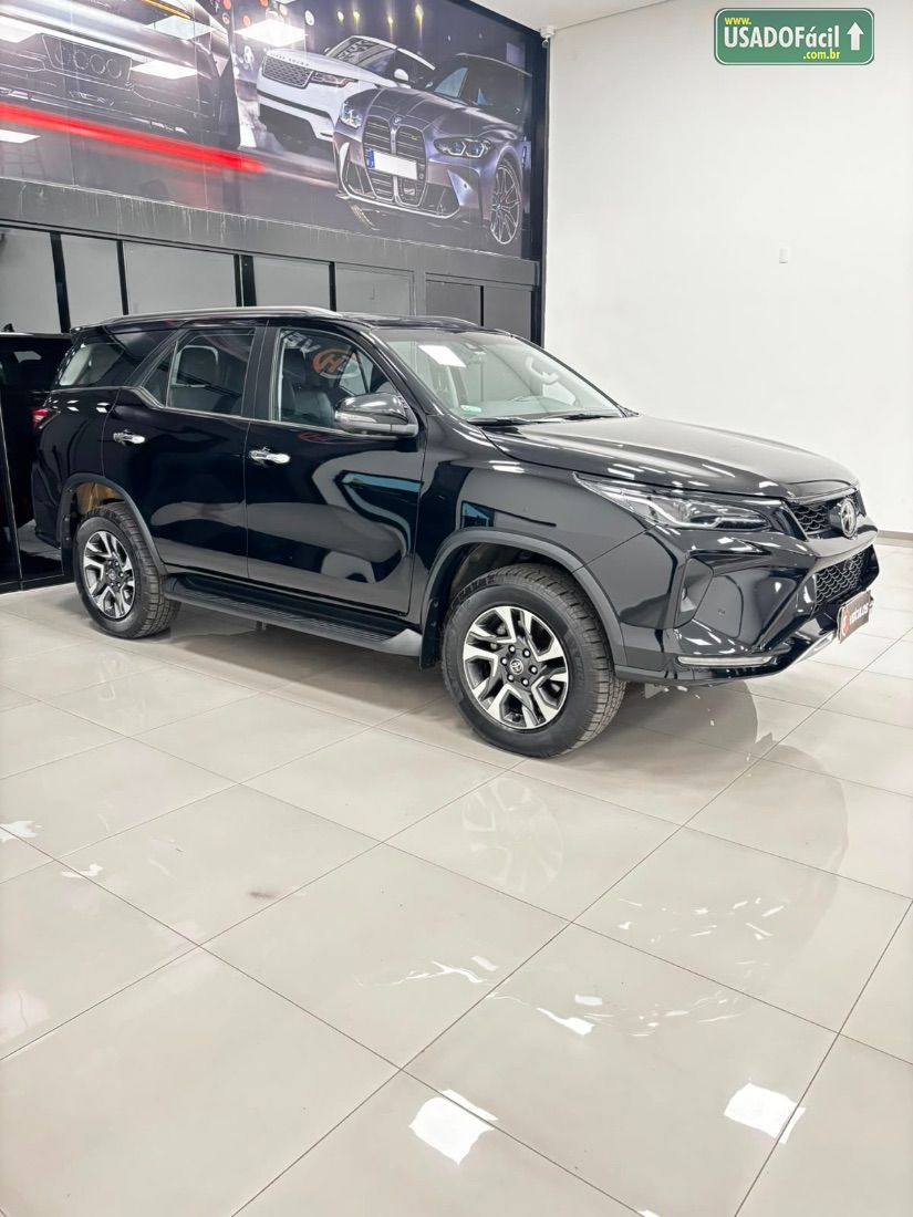 Toyota Hilux SW4 SRX Platinum 2.8 4x4 Turbo Automático Diesel 2023/2024 — foto 7 de 24
