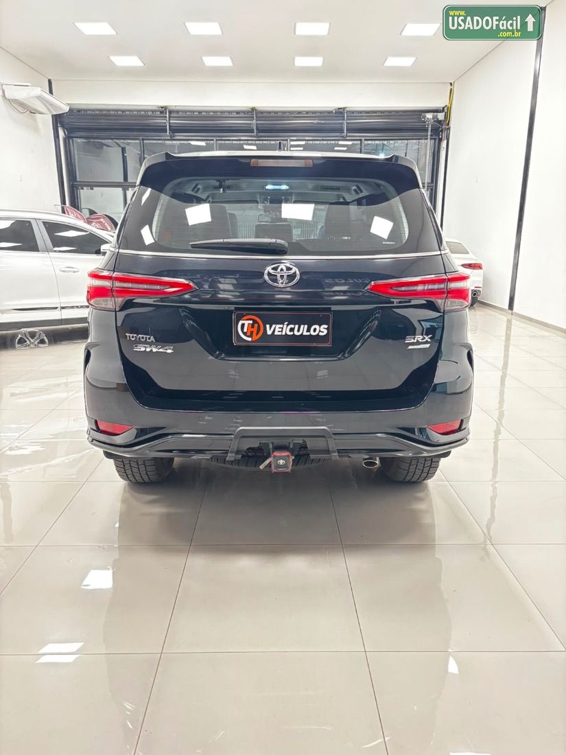 Toyota Hilux SW4 SRX Platinum 2.8 4x4 Turbo Automático Diesel 2023/2024 — foto 9 de 24