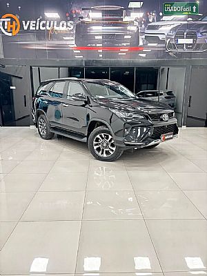 Hilux Sw4 Srx Platinum 2.8 4x4 Turbo Automático Diesel 2023/2024 em Cuiabá - MT