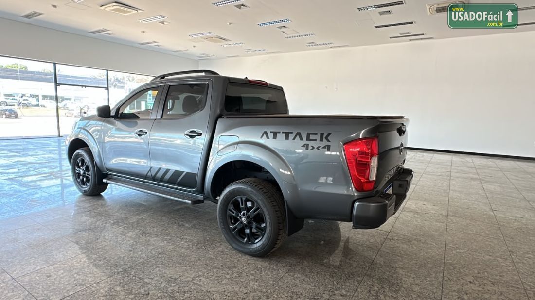 Nissan Frontier Attack CD 2.3 4x4 Bi-Turbo Automático Diesel 2022/2023 — foto 8 de 17
