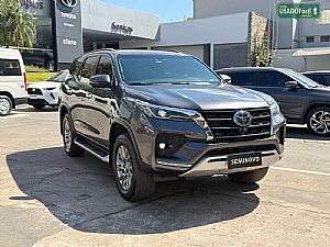 Hilux Sw4 Srx 2.8 4x4 Tdi Automático Diesel 2022/2022 em Cuiabá - MT