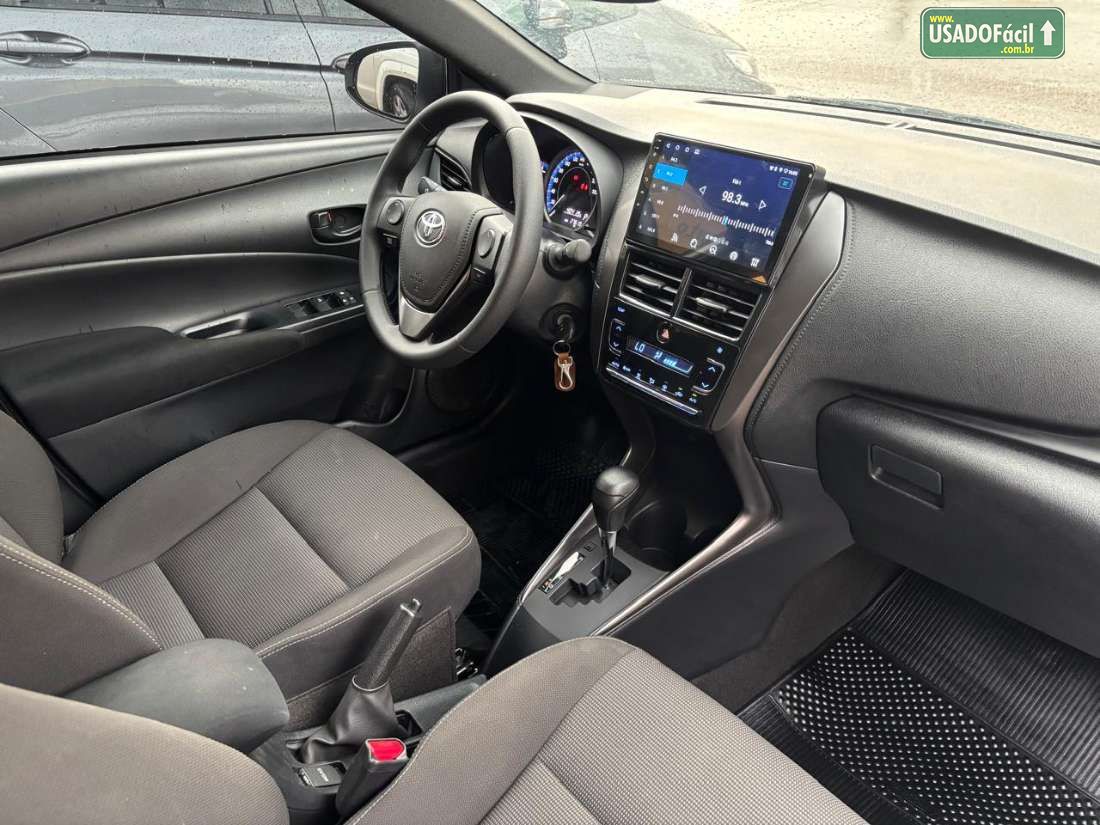 TOYOTA Yaris Hatch XL 1.5 Automático Flex 2024/2025 — foto 10 de 15