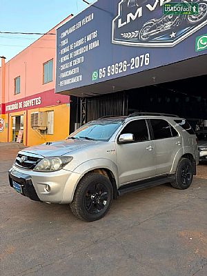 Hilux Srv Cd D4-d 3.0 4x4 Tdi Automático Diesel 2008/2008 em Campo Novo do Parecis - MT