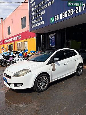 Bravo Sporting 1.8 Dualogic Flex 16v 5p 2012/2013 em Campo Novo do Parecis - MT