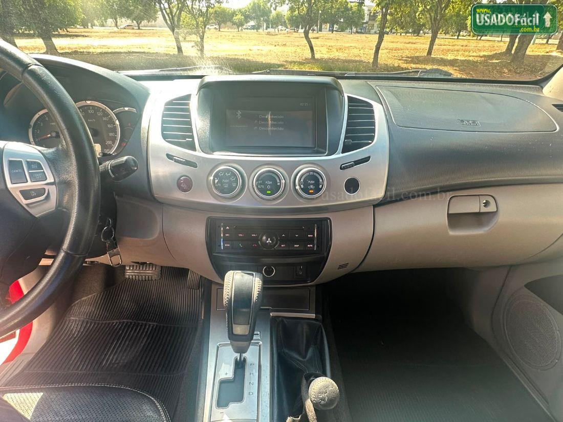MITSUBISHI L200 Triton HPE CD 3.2 Turbo Intercooler Mecânico Diesel 2014/2015 — foto 10 de 17