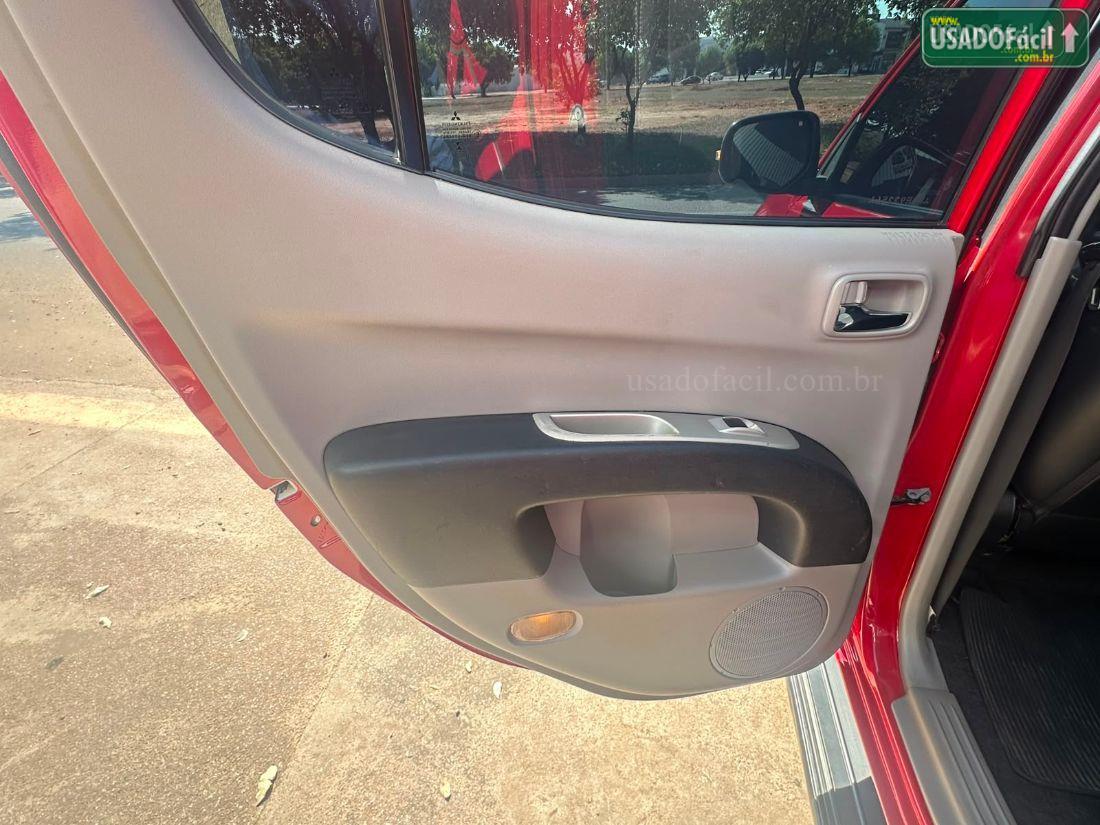 MITSUBISHI L200 Triton HPE CD 3.2 Turbo Intercooler Mecânico Diesel 2014/2015 — foto 16 de 17