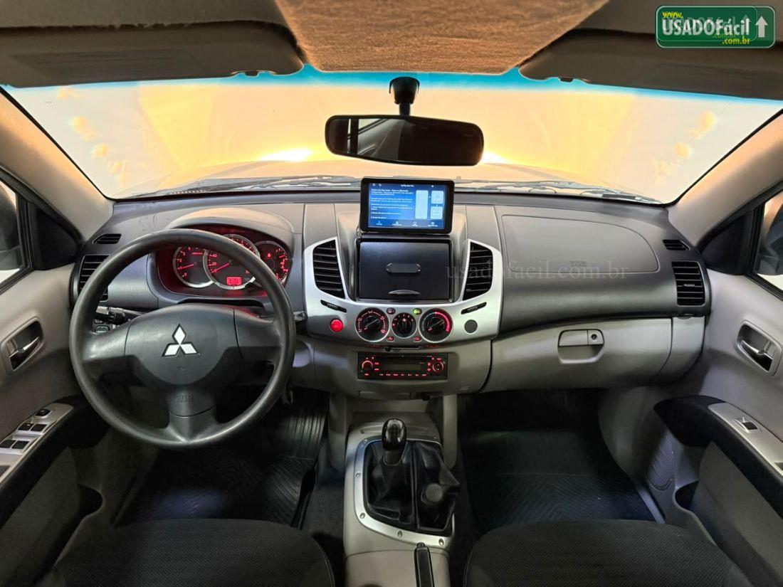 MITSUBISHI L200 Triton GLS CD 3.2 Turbo Intercooler Mecânico Diesel 2015/2015 — foto 10 de 15
