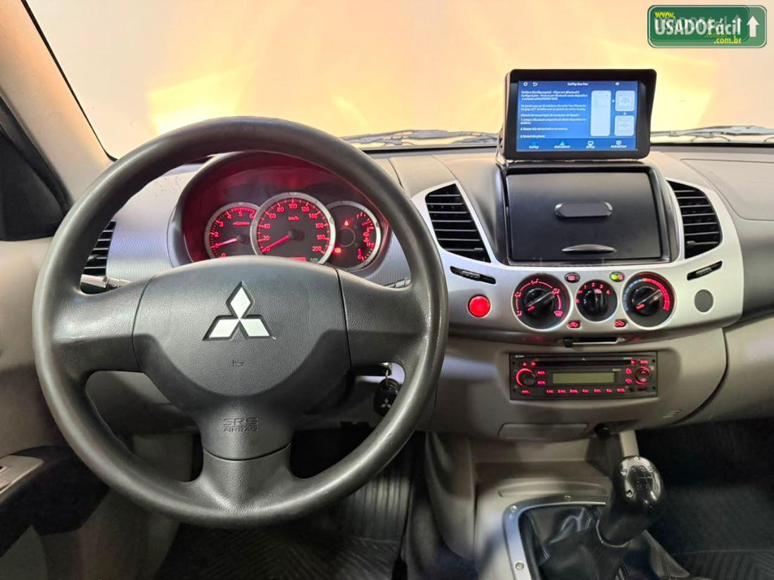 MITSUBISHI L200 Triton GLS CD 3.2 Turbo Intercooler Mecânico Diesel 2015/2015 — foto 11 de 15