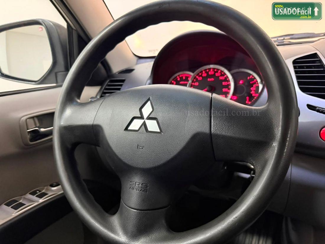 MITSUBISHI L200 Triton GLS CD 3.2 Turbo Intercooler Mecânico Diesel 2015/2015 — foto 12 de 15