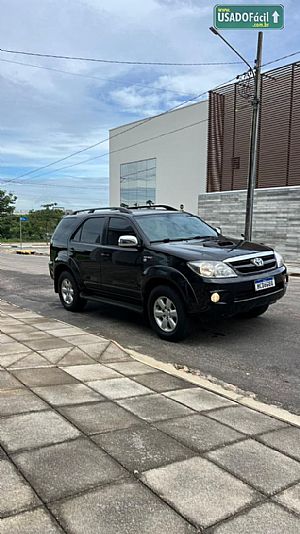 Hilux Sw4 Srv D4-d 3.0 4x4 Tdi Automático Diesel 2005/2006 em Primavera do Leste - MT
