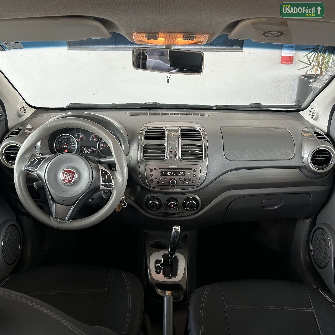 Fiat Grand Siena Essence 1.6 Flex 2016/2017 — foto 5 de 10