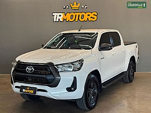 Hilux Sr Cd 2.8 4x4 Tdi Automático Diesel 2021/2022 em Primavera do Leste - MT